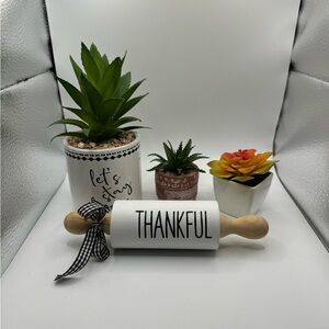 Lot of 4 Home‎ Decor Items